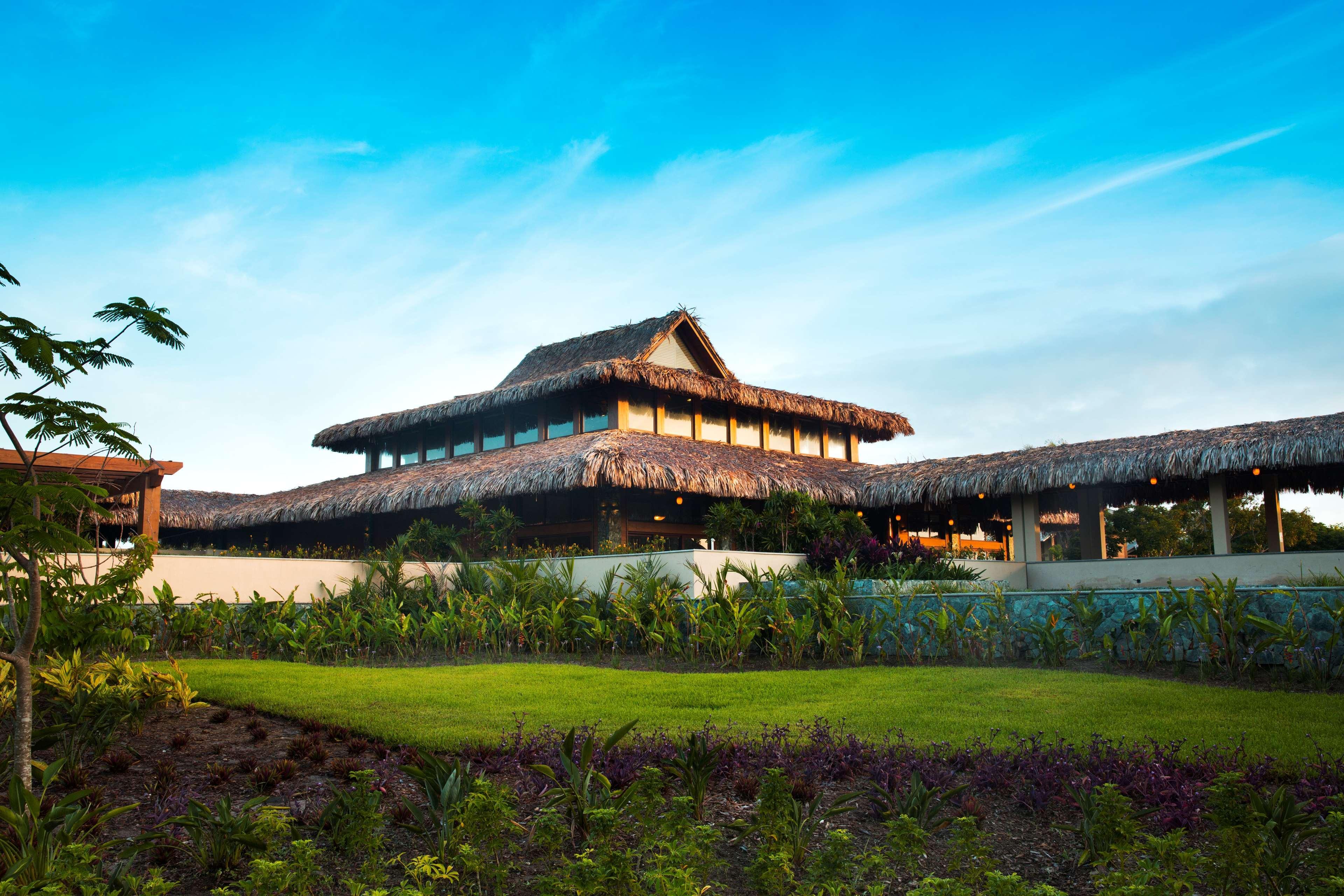 Indura Beach & Golf Resort Curio Collection By Hilton Tela Extérieur photo