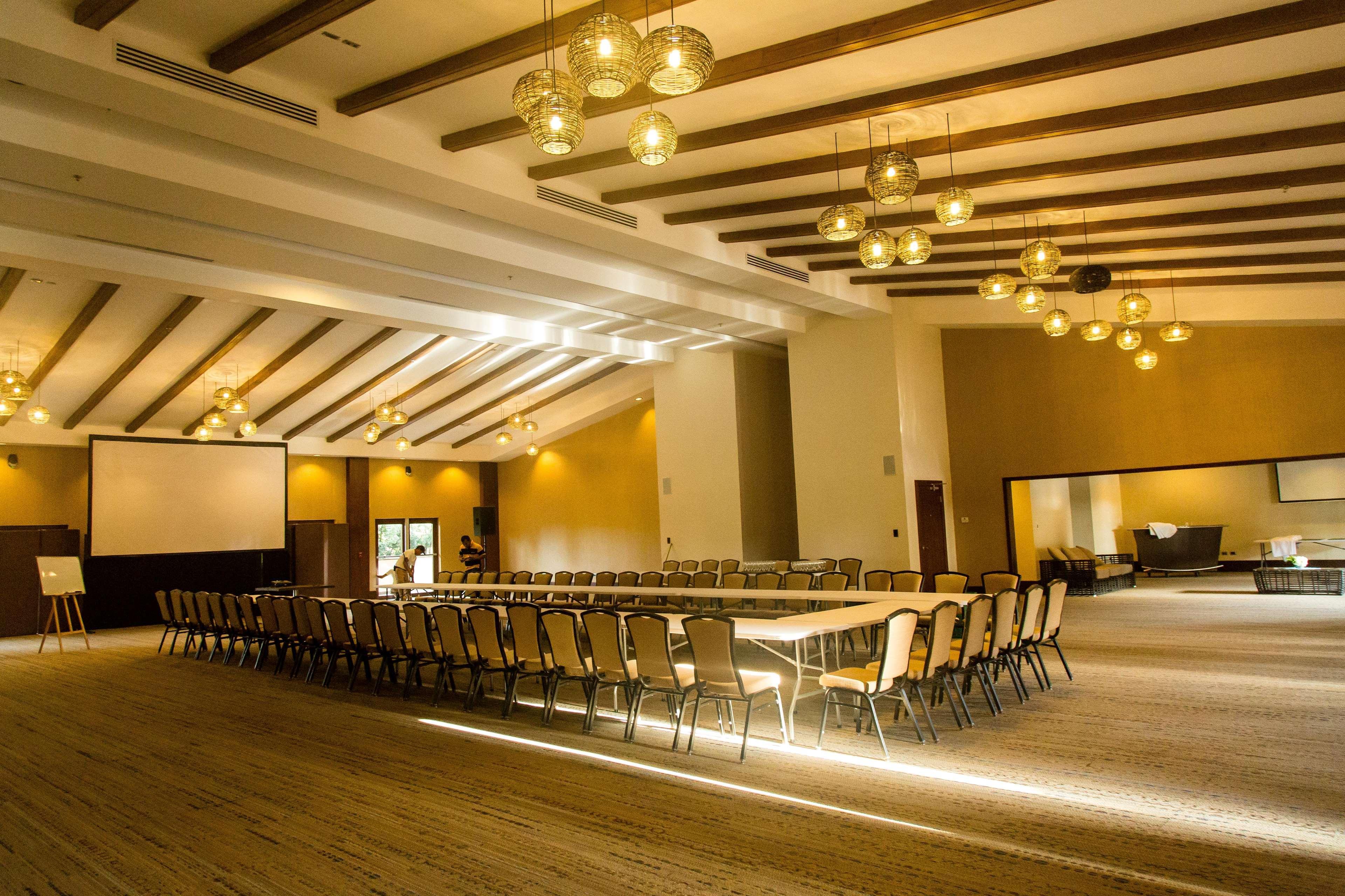 Indura Beach & Golf Resort Curio Collection By Hilton Tela Extérieur photo